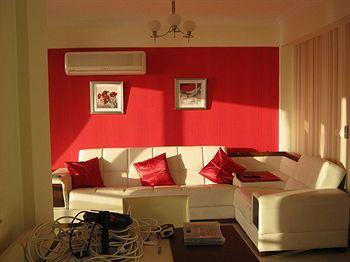 Royal Heights Apartments Bogazici Екстериор снимка